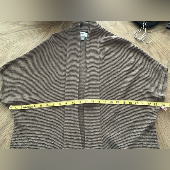 Old navy on hunter green knit-like short sleeve cardigan size M - Picture 6 of 6